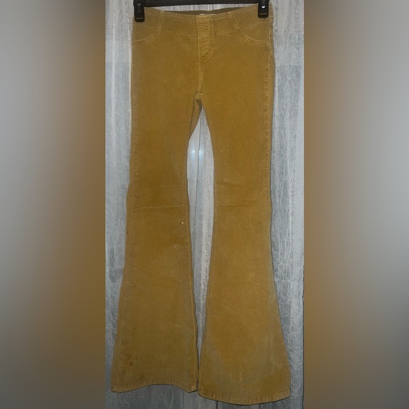 We The Free / Free People Pull On Corduroy Flare Bell Bottom Pant Hayloft Yellow - Picture 3 of 5